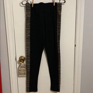 Victoria Secret Sport Leggings size medium NWT